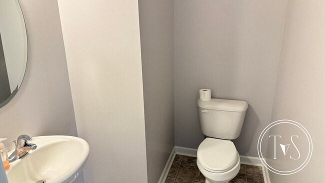 Building Photo - SPRING MOVE-IN SPECIAL and RATE DROP ALERT...
