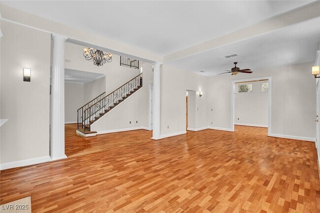 Building Photo - 9005 Opus Dr