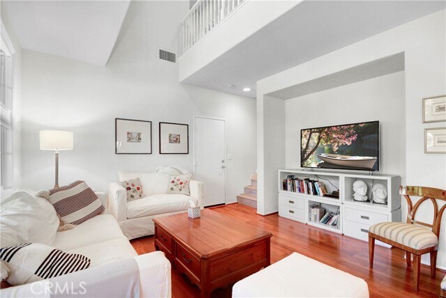 Building Photo - 183 Sklar St