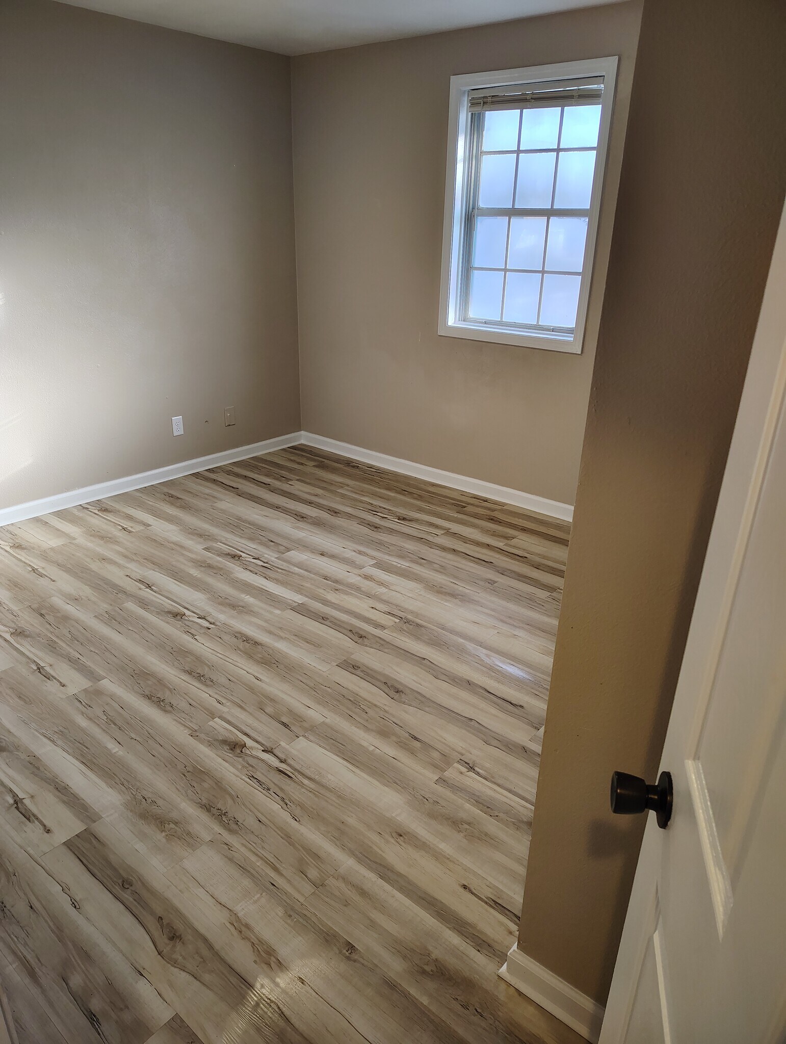 Building Photo - 1353 N 2nd St