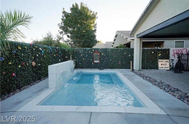 Building Photo - 9239 Beltana Ct