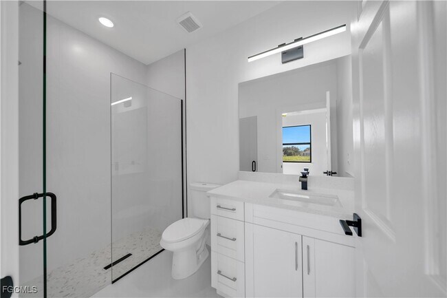 Building Photo - 1110 Eisenhower Blvd