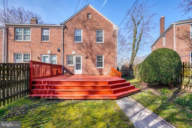 Building Photo - 121 Stanmore Rd