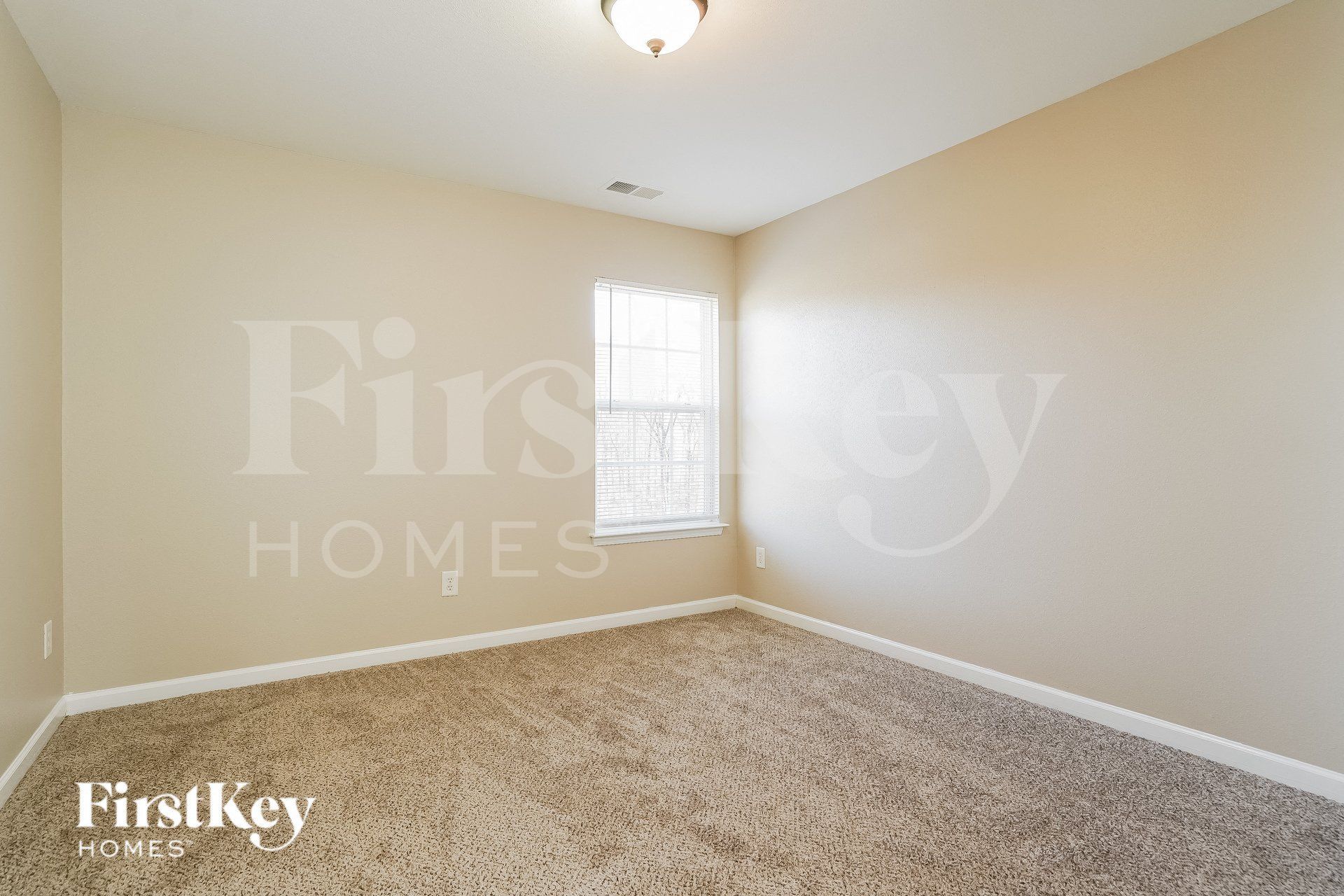 Building Photo - 1403 Paulonia Way