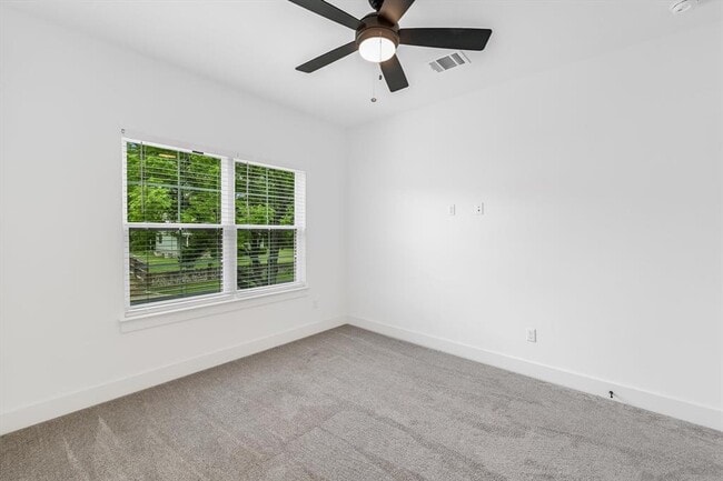 Building Photo - 1105 Lipan Trail