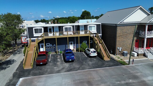 Building Photo - 10524 Watterson Trail