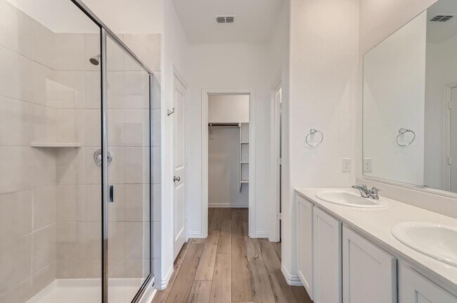 Building Photo - 231 Autumn Sage Ln