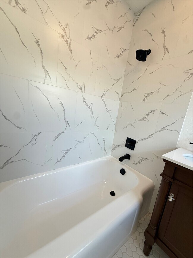 Building Photo - 1848 Portsmouth St