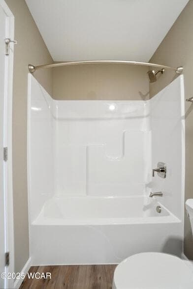 Building Photo - 2888 Lake Cir Dr