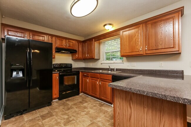 Building Photo - 5400 Sunnyvale Dr