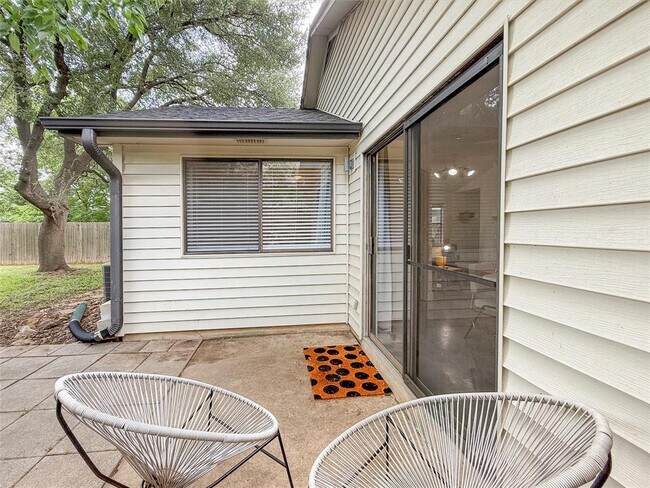 Building Photo - 14527 Donald Dr