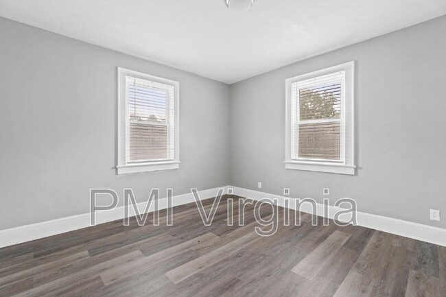 Building Photo - 1623 Deep Creek Blvd