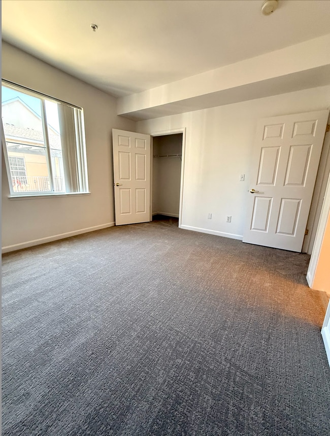 Building Photo - Parc Crossing 1 Bed 1 Bath Unit in Mountai...