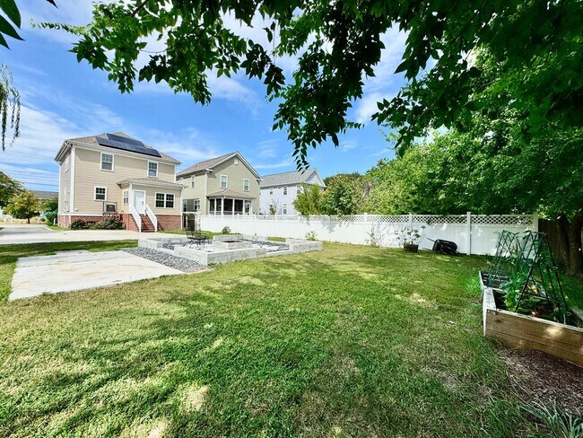 Building Photo - A Block From The Beaches! A 1st-Time Renta...
