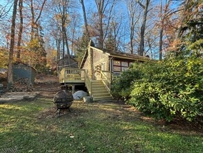 Building Photo - 251 Cupsaw Dr