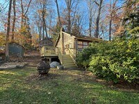 Building Photo - 251 Cupsaw Dr