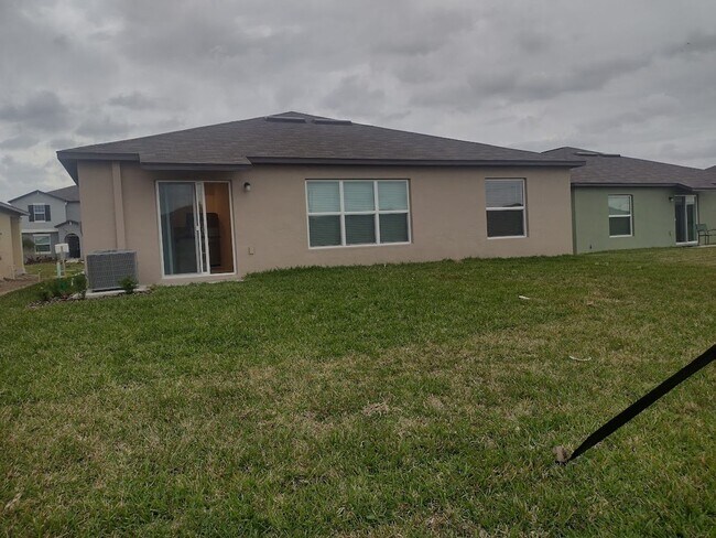 Building Photo - Bartow Rental Home!