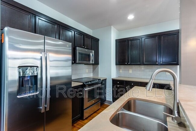 Building Photo - 1806 DeKalb Ave NE