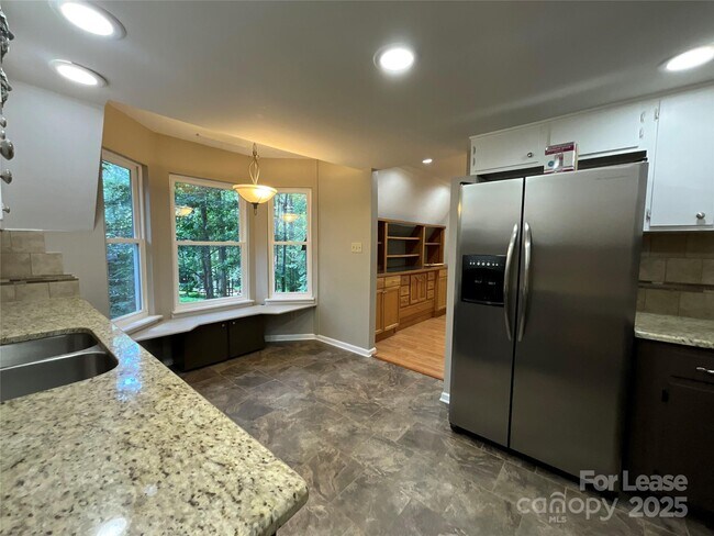 Building Photo - 7608 Zermatt Ln