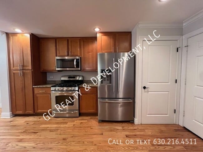 Building Photo - 925 Indian Boundary Dr