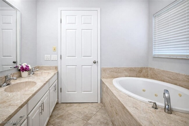 Building Photo - 701 Arundel Cir