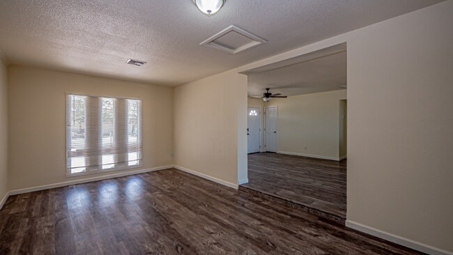 Building Photo - 2152 Calle Mesa Verde