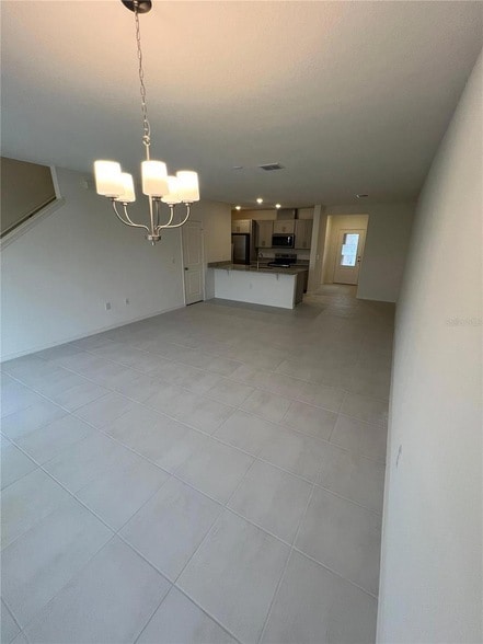 Building Photo - 2759 Raindrop Run St