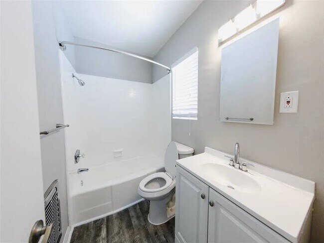Floorplan - 3730 Dufresne Court