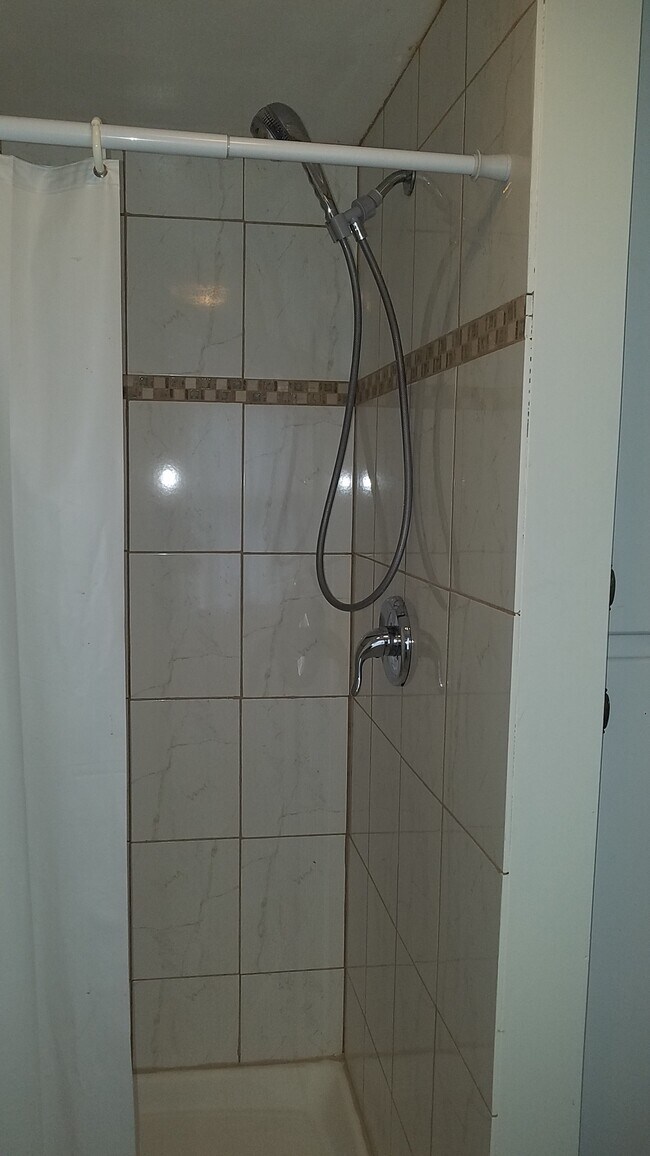 Building Photo - 26 Calvert St