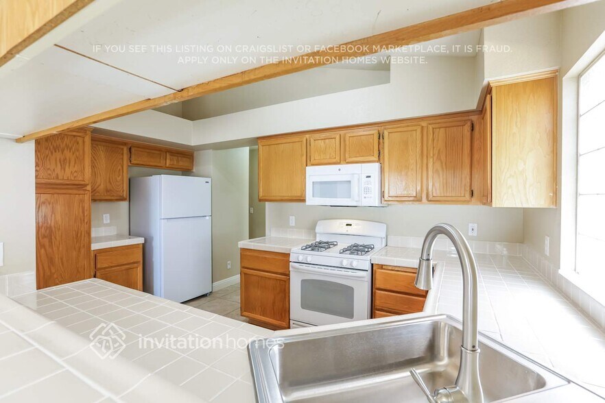 Building Photo - 2265 Black Bush Ln