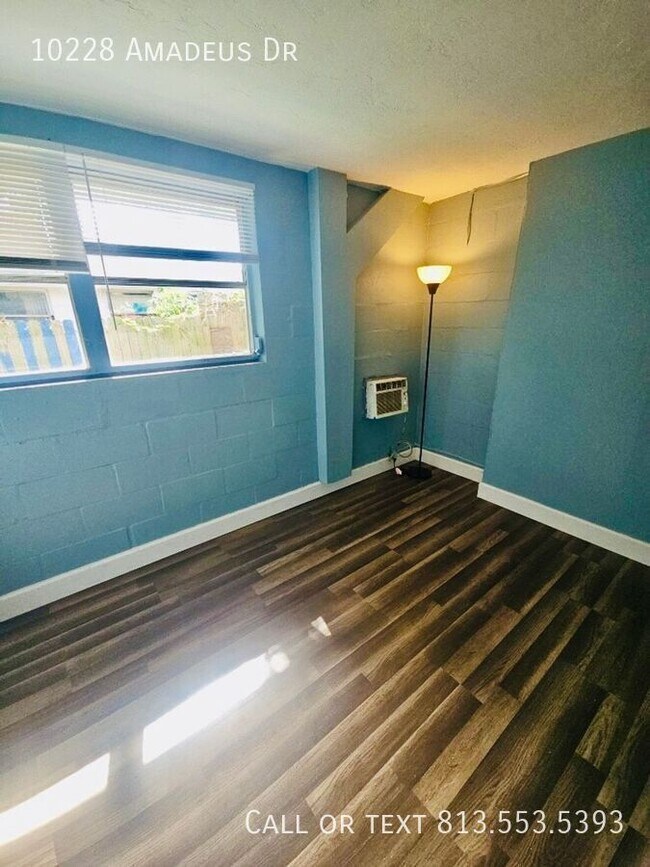 Building Photo - 10228 Amadeus Dr