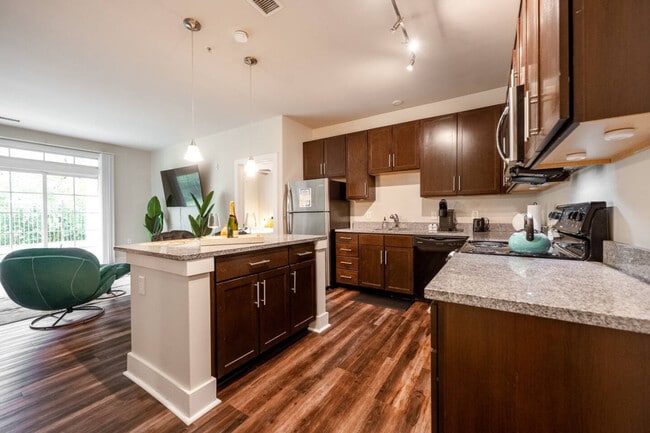 Building Photo - 7630 Solana Dr
