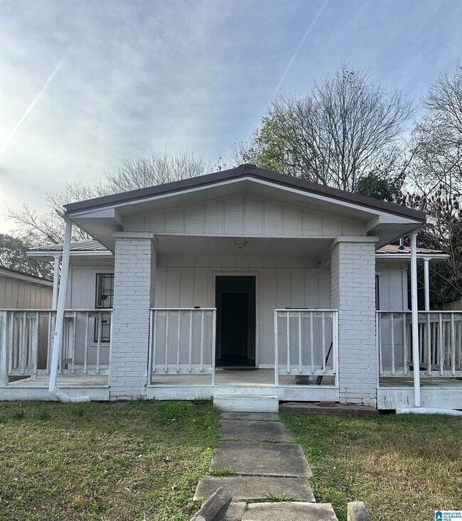 Building Photo - 114 N Main St