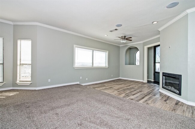 Building Photo - 458 Yacht Club Dr