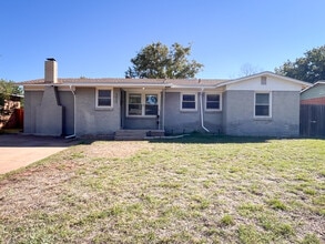 Building Photo - 2037 Bridge Ave