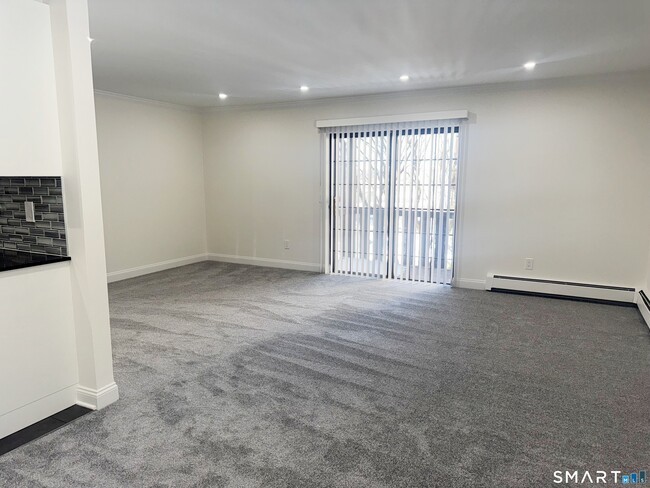 Building Photo - 50 Aiken St