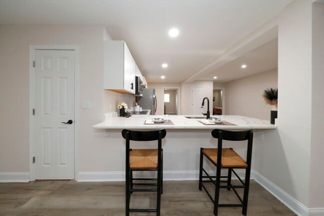 Building Photo - Luxury Kingsmill Treehouse Retreat | 7BR Custom Home with Private Suite