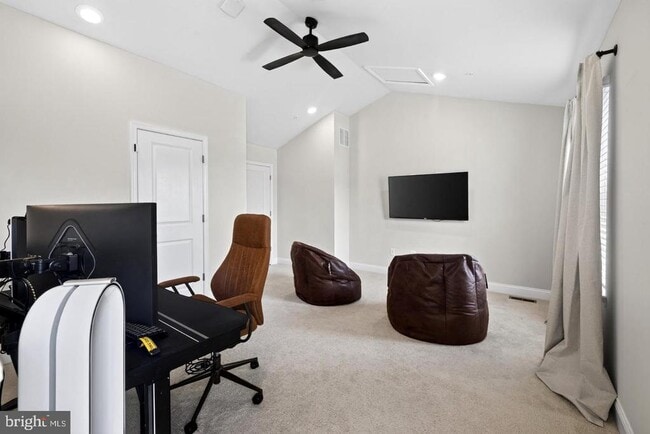Building Photo - 7564 Warburg Way