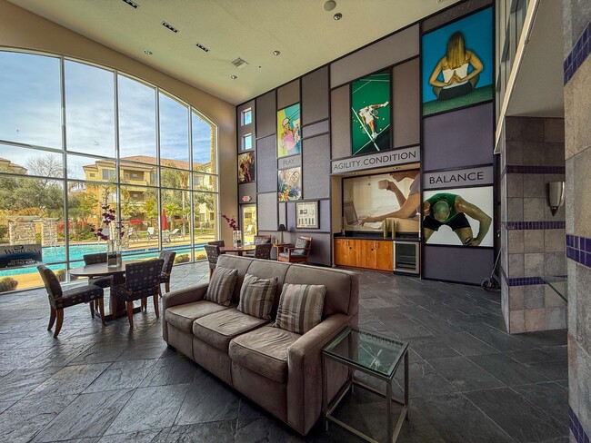 Building Photo - Cave Creek rd 2bd 2bath Condo