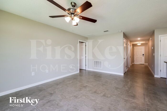Building Photo - 619 Lindbergh Wy