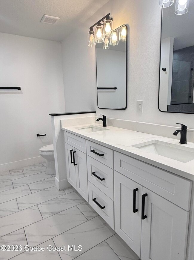 Building Photo - 1013 Hammacher Ave SW
