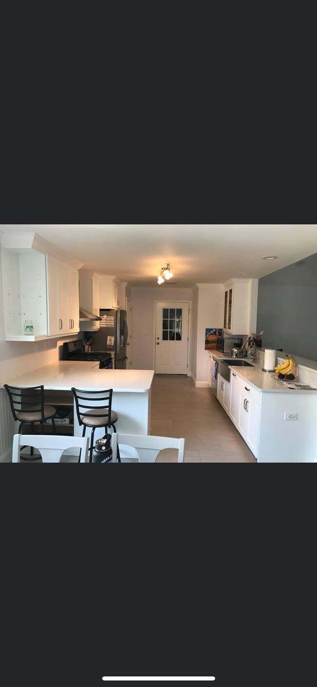 Kitchen - 3622 Azalea Dr