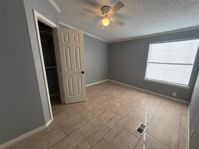 Building Photo - 15467 Delores Ln