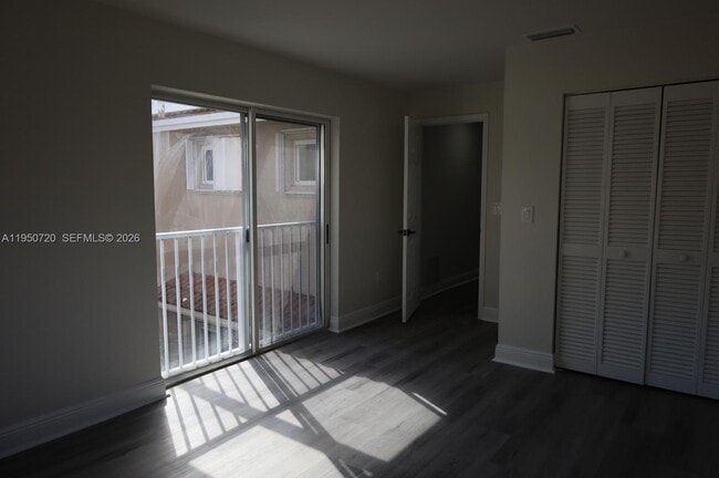 Building Photo - 5240 NW 102nd Ct