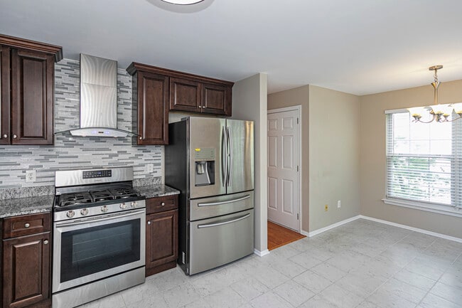 Building Photo - 212 William Livingston Ct