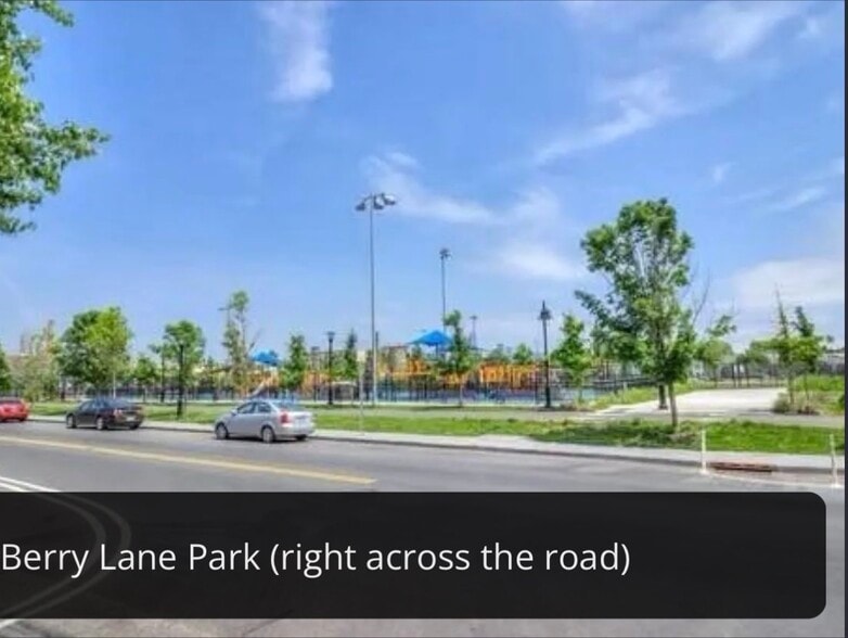 Building Photo - 431 Bramhall Ave