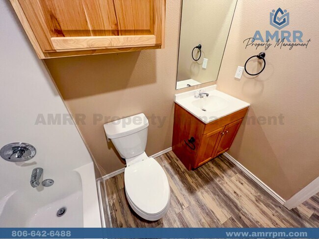 Building Photo - Charming 4-Bedroom Home – Space, Style, and Comfort!