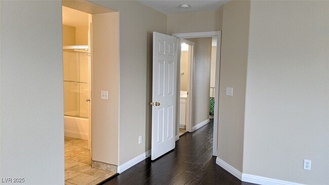 Building Photo - 2445 Ember Mist Ct