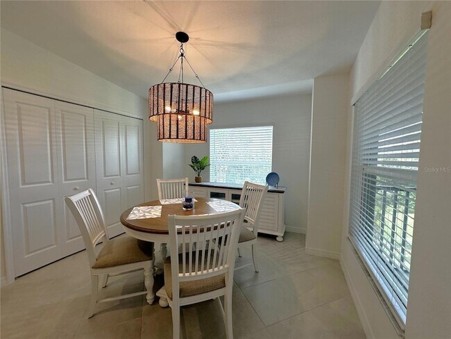 Building Photo - 14221 Heritage Landing Blvd