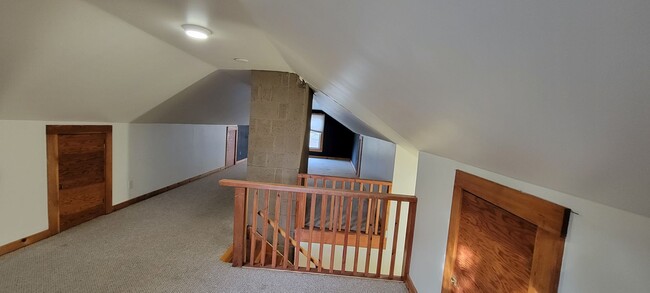 Building Photo - Charming home close to downtown Traverse City